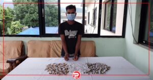 लागुऔध सहित एकजना युवक हेटौडाबाट पक्राउ।