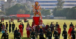 नेपाली सेनाले गर्‍यो फूलपाती बढाइँ