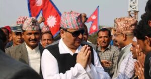 पूर्वराजा ज्ञानेन्द्र शाह भैरहवा जाँदै