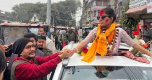 नेपाल आइपुगिन् गायिका मेनुका पौडेल