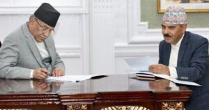 जथाभावी करार र अस्थायी कर्मचारी नहटाउन प्रधानमन्त्रीको निर्देशन