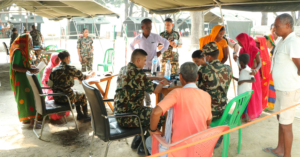 सर्लाहीको चन्द्रनगरमा नेपाली सेनाको निःशुल्क स्वास्थ्य शिविर