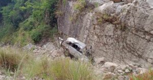 कान्ति लोकपथमा कार दुर्घटना हुँदा २ जनाको मृत्यु