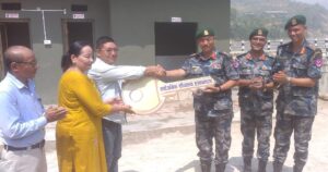  ८ कोठे शौचालय गजुरी गा.पा. अध्यक्षलाई हस्तान्तरण