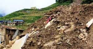 पहिरोमा पुरिएर एकै परिवारका चार जनाको मृत्यु, दुई घाइते