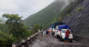कान्ति लोकपथ, बीपी राजमार्गसहित देशभर ३६ सडक खण्ड अवरुद्ध (विवरणसहित)