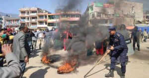 बसको ठक्करबाट युवकको मृत्यु, सप्तरीको हनुमाननगरमा तनाव