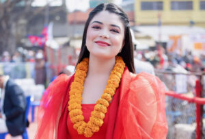 गायिका समीक्षा अधिकारीलाई डेंगी संक्रमण