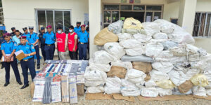 भन्सार छलीगरेको डेढ करोडको सामानसहित दुई जना नियन्त्रणमा