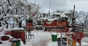 ताप्लेजुङको पाथीभरा क्षेत्रमा हिमपात