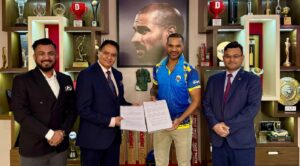 कर्णाली याक्समा भारतका ओपनर शिखर धवन अनुबन्ध