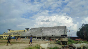 दुई वर्षअघिनै निर्माण सक्नुपर्ने रङ्गशाला अझै अलपत्र