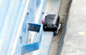 मन्त्री कार्कीको घर अगाडि शंकास्पद वस्तु फेला