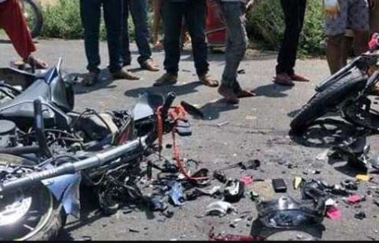 जनकपुरमा दुई मोटरसाइकल ठोक्किँदा एकको मृ*त्यु, तीन घाइते