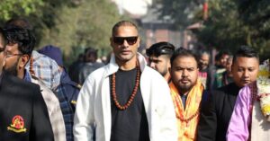 शिखर धवनसहित कर्णाली याक्सको टोलीले गर्‍यो पशुपति दर्शन