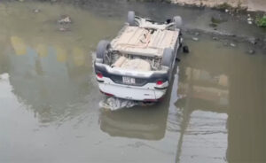 धोबीखोलामा कार दुर्घटना