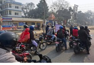 धनुषा ट्राफिक : ‘दुई पाङ्ग्रे सवारी चालकसँग दुई मिनेट’ कार्यक्रम
