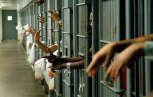 झुम्का कारागारबाट भागेका ५० कैदी धरानबाट पक्राउ