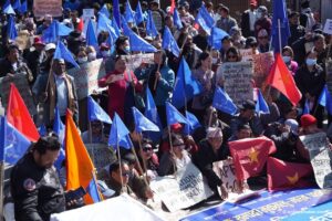 गृहमन्त्रीको राजीनामा माग्दै काठमाडौंका सडकमा ‘नो केबलकार समूह