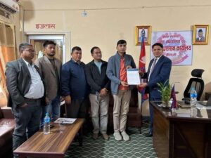 सुरक्षाको माग गर्दै पत्रकार उपाध्यायले दिए प्रशासनमा उजुरी