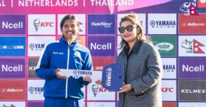 नेपाली क्रिकेट टिमकी अलराउन्डर पूजाले जितिन् यामाहाको स्कुटर