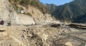 बिपी राजमार्गको क्षतिग्रस्त खण्ड स्थायी रूपमा पुनर्निर्माण गरिँदै   