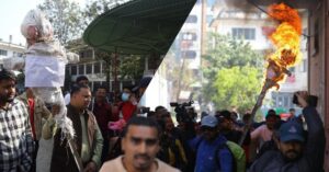 कुलमानलाई हटाएपछि काठमाडौँमा सरकारको विरोधमा दिनभर प्रदर्शन