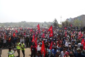 राजावादीहरूको प्रदर्शनस्थल तीनकुनेमा जम्मा हुन थाले प्रदर्शनकारी