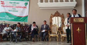 समाजलाई असल बाटोमा डो-याउन गुणस्तरीय शिक्षा आवश्यक : मन्त्री सिंह