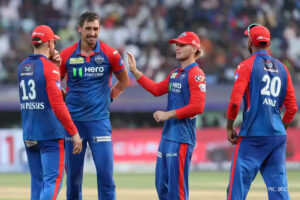 स्टार्क र डुप्लेसीको शानदार प्रदर्शनमा दिल्लीको लगातार दोस्रो जित