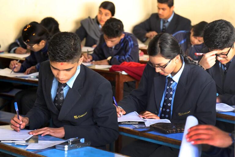 सर्लाहीमा एसइइ दिने ११ हजार ३७१ परीक्षार्थी