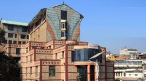 राष्ट्रिय ट्रमा सेन्टरमा गोली लागेका दुई सहित ४ जनाको उपचार जारी, एकको आकस्मिक शल्यक्रिया