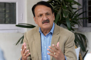 कांग्रेस भन्छ– प्रचण्डले भनेजस्तो सरकार ढल्दैन