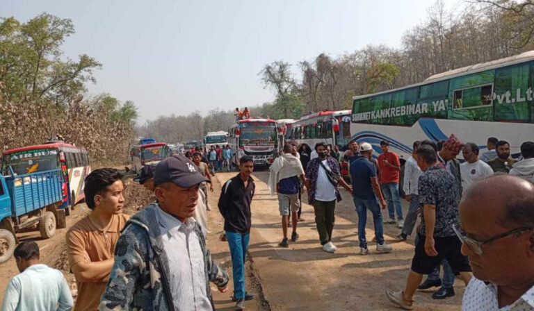 आज पनि अवरुद्ध छन् देशका यी १० मुख्य राजमार्ग