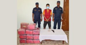 १ सय ९ किलो लागूऔषध गाँजा र हतियार सहित एक युवक  पक्राउ