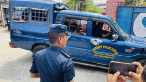 रविलाई जिल्ला अदालत रुपन्देही पुर्‍याइयो