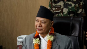 शिक्षामन्त्रीले आन्दोलनरत शिक्षकहरूलाई वार्तामा बोलाए