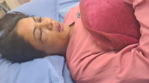 अस्पतालको बेडबाट शिक्षक आन्दोलनकी घाइते पत्रकार भन्छिन्- दाहिने आँखा हेर्नै मिल्दैन