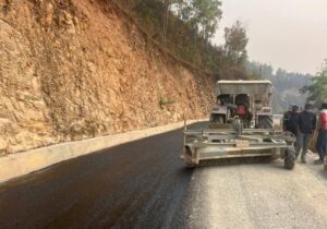 काभ्रे-कोशीपूर्वका  दुई सडक स्तरोन्नति गरिँदै