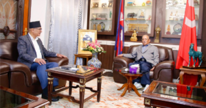 अर्थमन्त्री विष्णु पौडेल र प्रचण्डबीच भेट