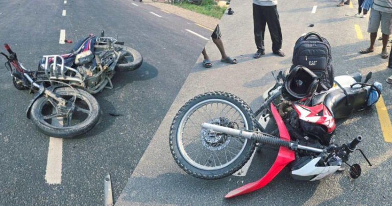 सर्लाहीमा मोटरसाइकल एकआपसमा ठोकिँदा २ जनाको मृ*त्यु, २ घाइते