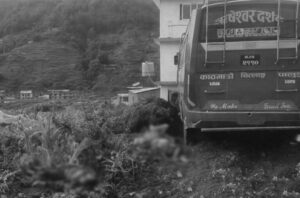 बसको ब्रेक फेल भएर ठक्कर दिंदा तीन जनाको मृ*त्यु, चार घाइते