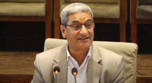 राजीनामा नदिने गृहमन्त्रीको अडान, संसदमा बोल्न मागे समय