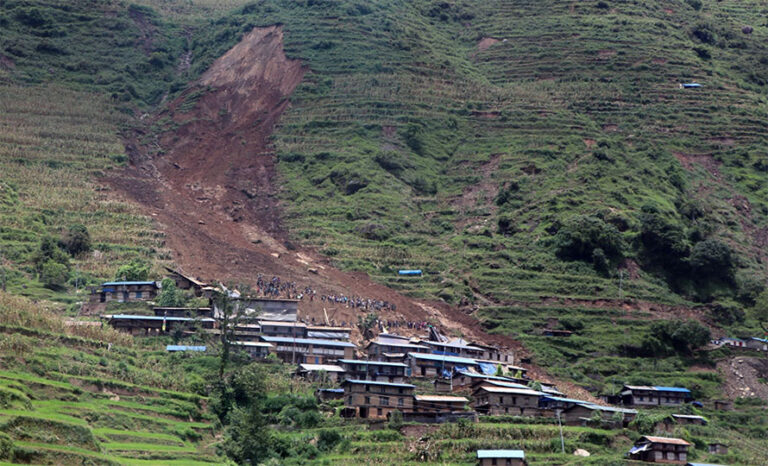 रोल्पाको पहिरोमा बेपत्ता भएका दुई महिला मृ*त भेटिए