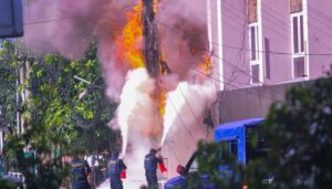 तार सर्ट भएर थापाथलीस्थित बिजुलीको पोलमा आगलागी