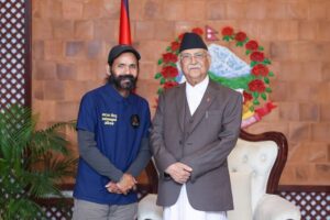 अन्ततः ‘नवराज भेंडा’ ले भेटे प्रधानमन्त्री ओली
