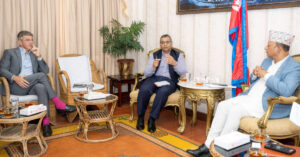 उर्जामन्त्री खड्कासँग विश्व बैँकका क्षेत्रीय निर्देशकको भेट