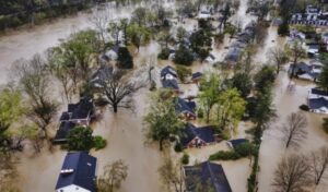 अमेरिकाको टेक्सासमा बाढी: मृत्यु हुने सङ्ख्या २५ पुग्यो