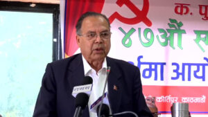 अहिलेकै नेतृत्व र विचार रहिरहे एमाले पार्टी ध्वस्त हुन्छ: झलनाथ खनाल