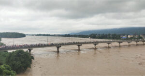 नारायणी नदीमा हाम फालेर एकै दिन दुईजना बेपत्ता